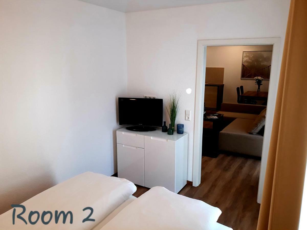 Modernes Apartment Metzingen Mittelstadt Buitenkant foto