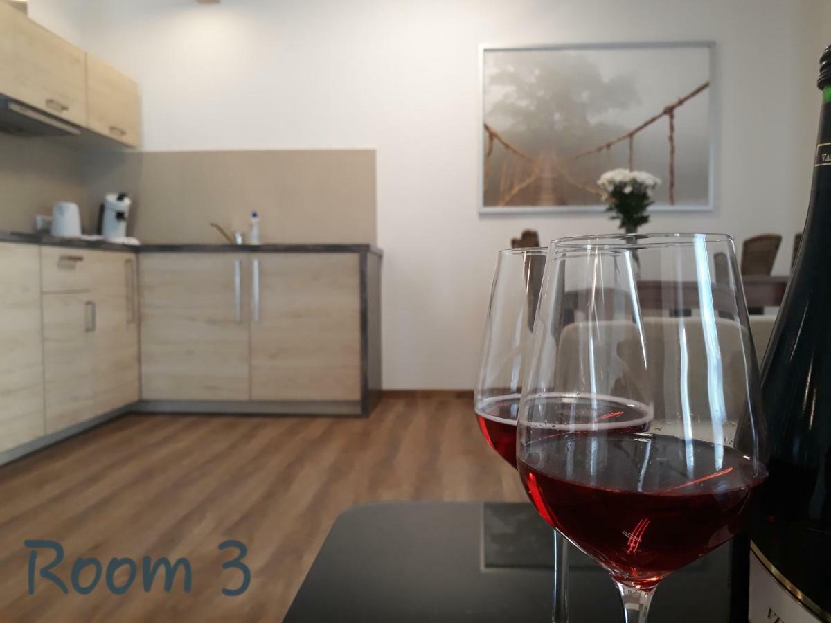 Modernes Apartment Metzingen Mittelstadt Buitenkant foto