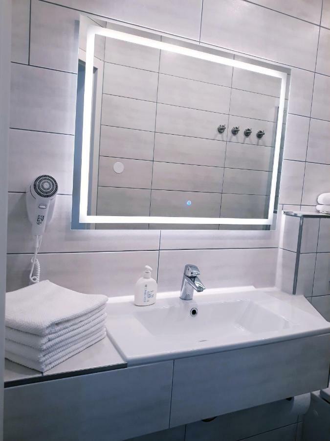 Modernes Apartment Metzingen Mittelstadt Buitenkant foto